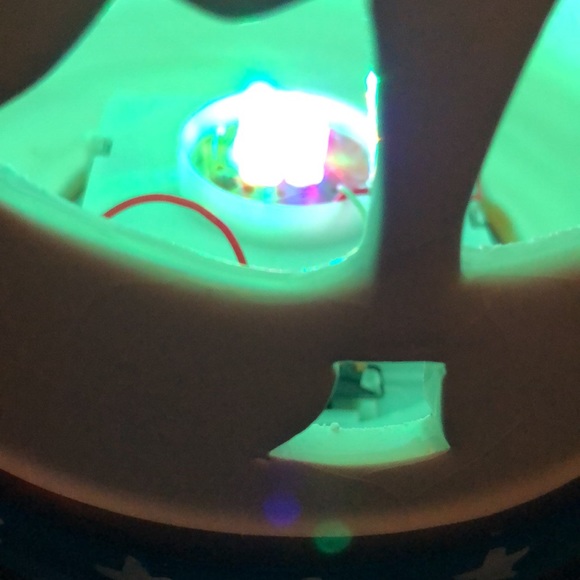 🎄 Ceramic LED Illuminated Angel Christmas Decoration | 2008 | Home Elegance - Picture 10 of 16